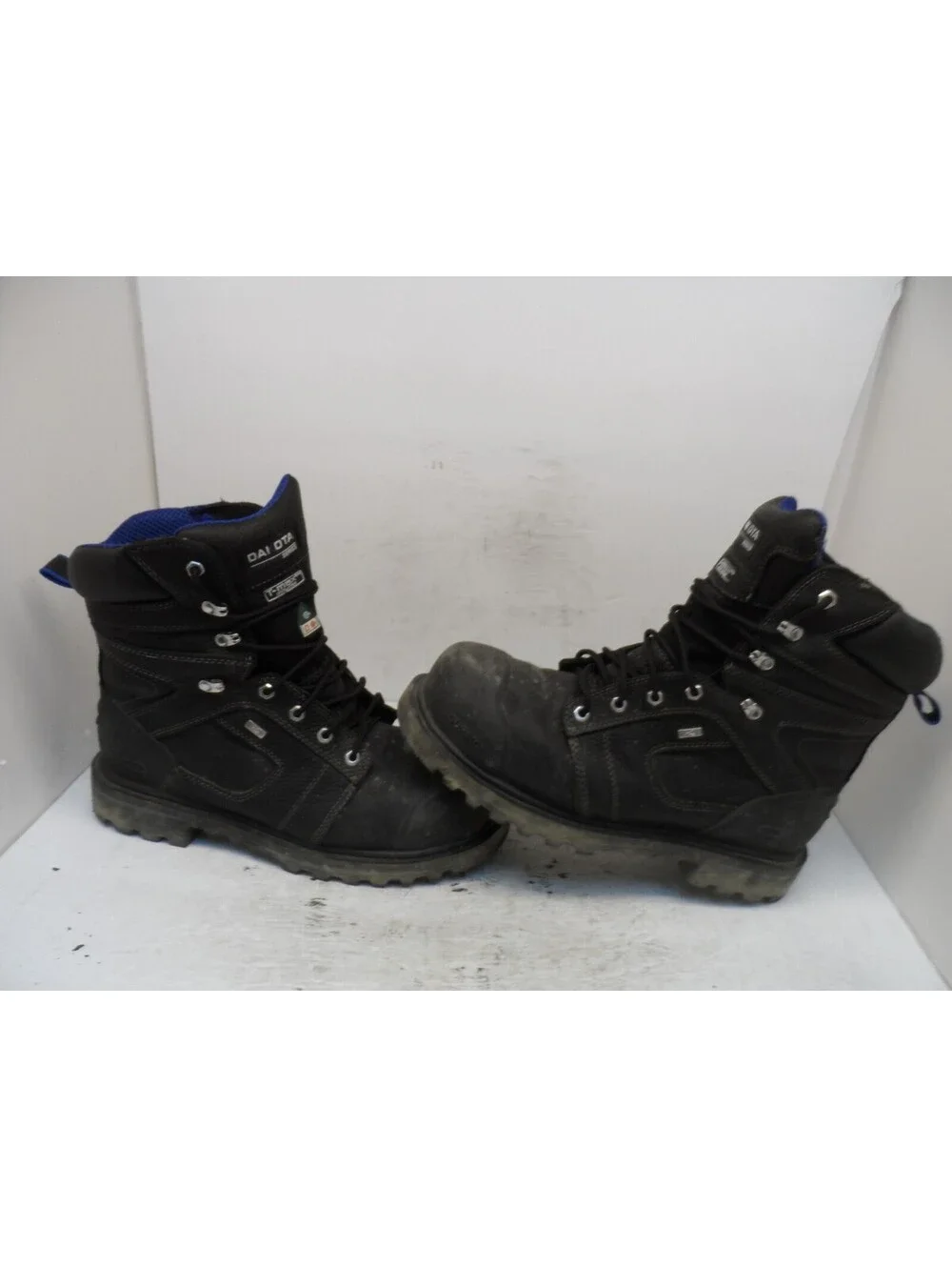 DAKOTA Men's 557 8